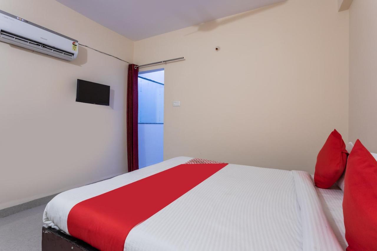 Oyo 36243 Mishthi Palace 3* Indore